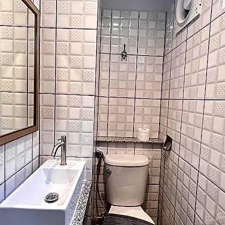 Aree House Poshtel 3*