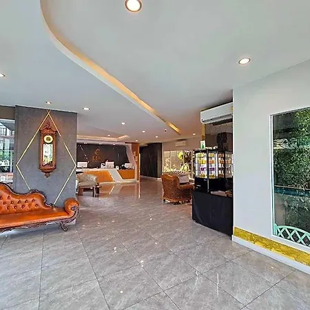 Lhc And โรงแรม 5*