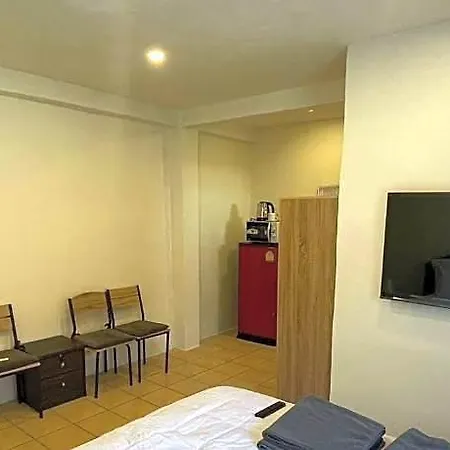 The Sports Lounge Hotel