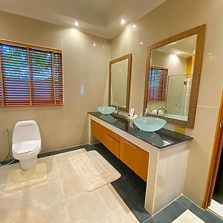 Sunny1 Hotel 4*