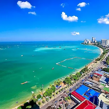 Selina Place Hotel 3*