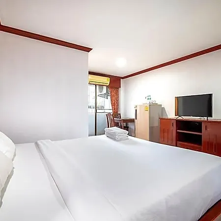 Hotel Selina Place 3*