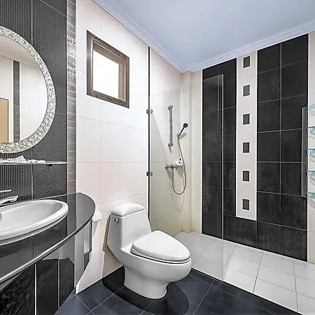 Hotel Selina Place