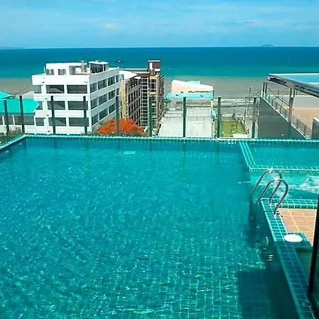 Golden Jomtien Hotel