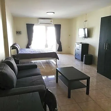 Dania Hotel *