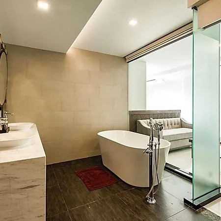 Blackwoods - Sha Extra 5* Pattaya