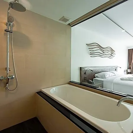 Blackwoods - Sha Extra Hotel Pattaya