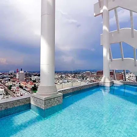 อาเบอร์ โฮเทล แอนด์ เรสซิเดนซ์ โรงแรม 5*
