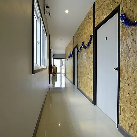 Baan Wararin Hostel *