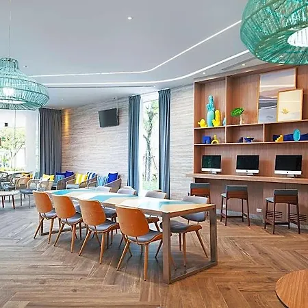 โรงแรม Ozo North 4*