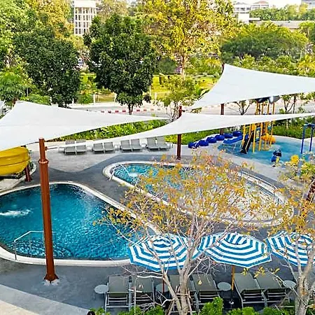 Ozo North โรงแรม 4*