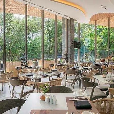 Bayphere Jc Hotel 4*