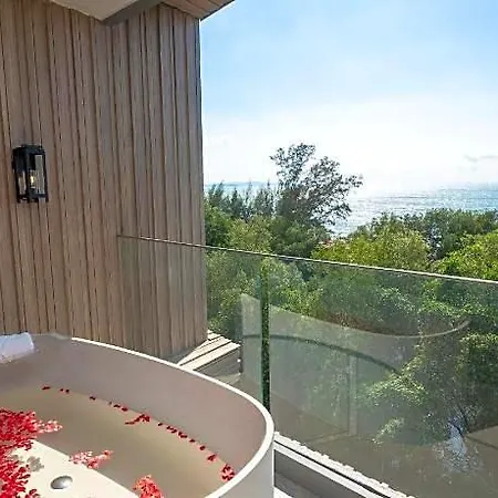 Hotel Bayphere Jc 4*