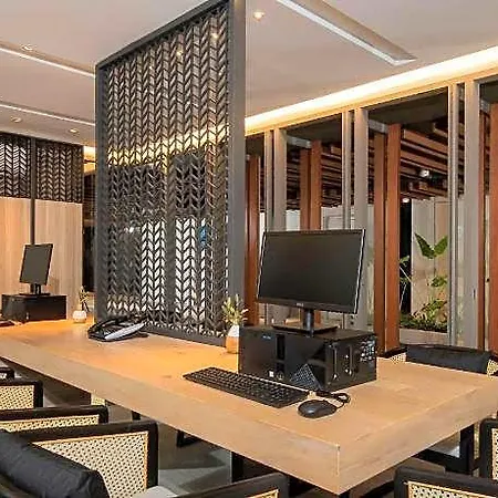 Bayphere Jc Hotel 4*