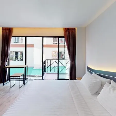 โรงแรม Sleep With Me