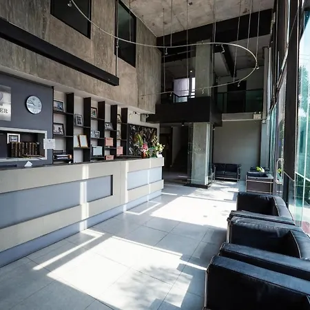 B2 South โรงแรม 3*