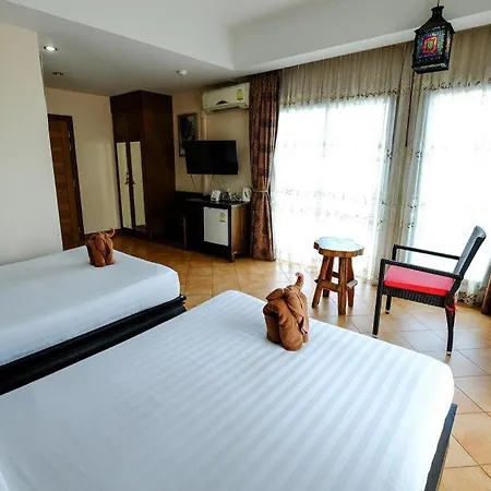 Hotel Red Balcony 2*