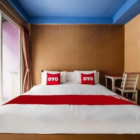 Oyo 826 Cozy 2* Pattaya