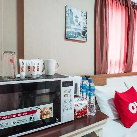 Hotel Oyo 826 Cozy 2*