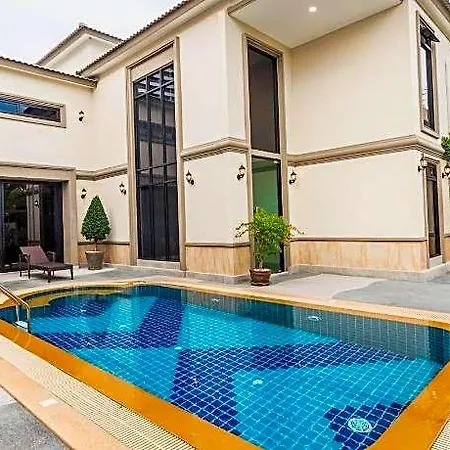 Pool Pattaya