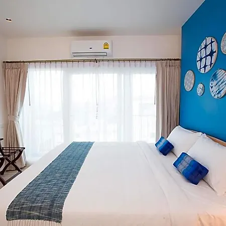 โรงแรม Deeprom 3*