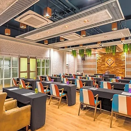 Hotel Surestay By Western T Pattaya