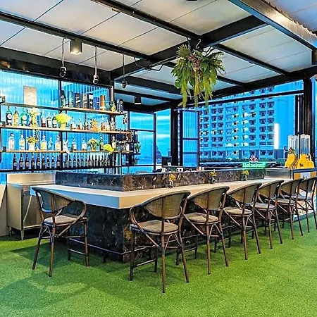 Surestay By Western T Hotel