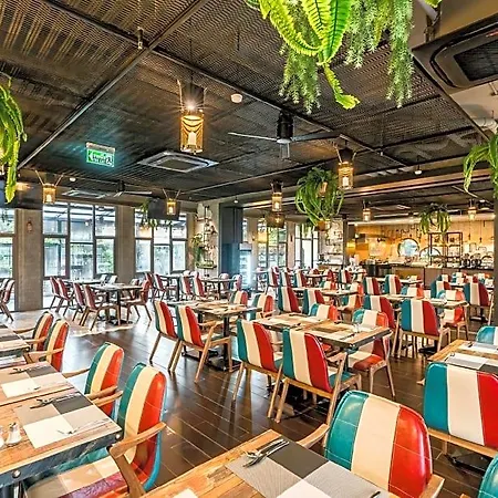 Surestay By Western T Hotel Pattaya