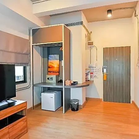 7 3* Pattaya