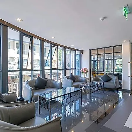 โรงแรม Chezzotel Pattaya