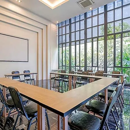 โรงแรม Chezzotel