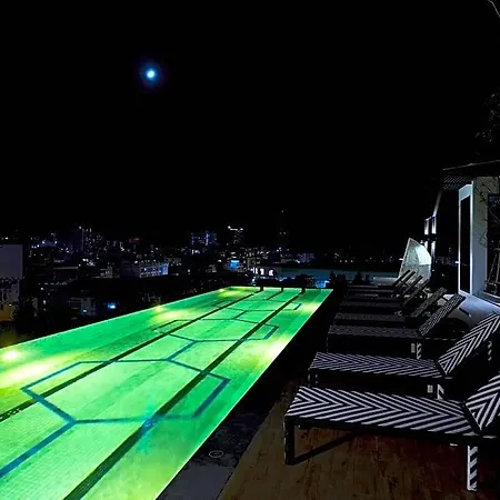 โรงแรม Chezzotel Pattaya