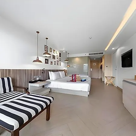 โรงแรม Mayaana - Formerly Golden Tulip Pattaya