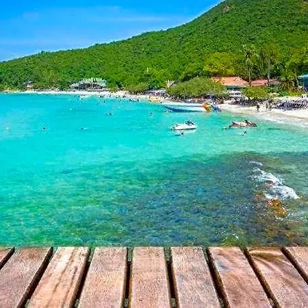 Hotel At Koh Larn 2*