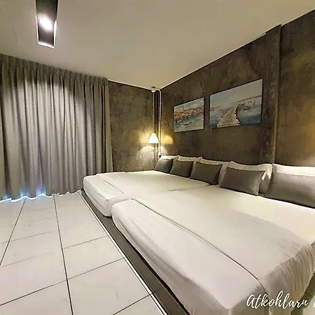 At Koh Larn Hotel