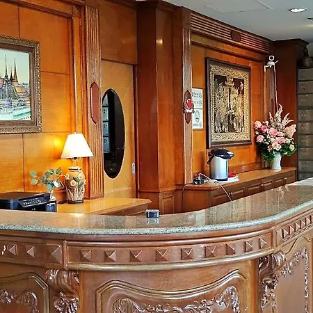 Chanthong Place Hotel