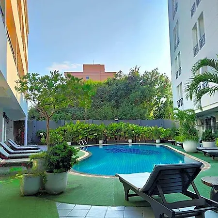 Chanthong Place Hotel *