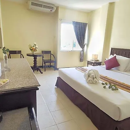 Chanthong Place Hotel