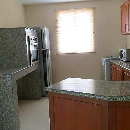 Butterfly Garden Boutique Residences Apts And Villas, A Lifestyle Destination Ex Lg 1-3 Bedroom Units , Full Kitchen, 2 Full Bathrooms, Rain Shower, Bath, Free Bbq, Free Fast Fiber Optic Wifi, Staff 24-7 3* Pattaya