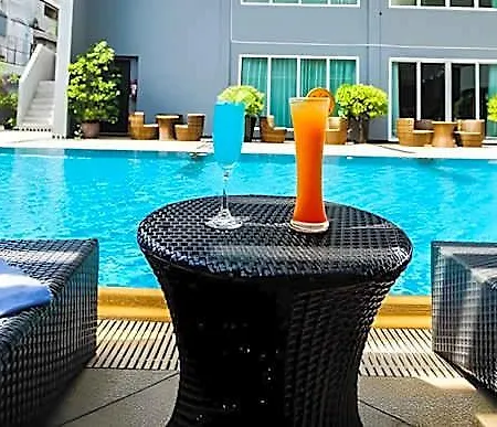 โรงแรม โฮเท็ล ซีเล็คชั่น พัทยา 4*