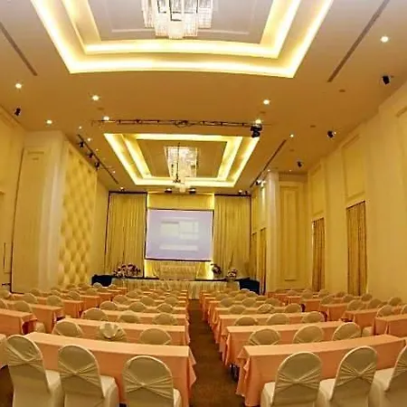 Crystal Palace Luxury 5*