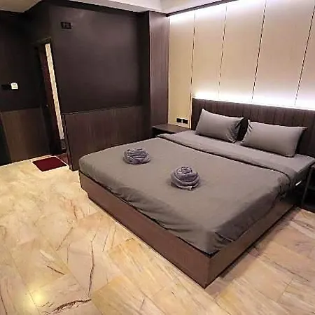 โรงแรม Max