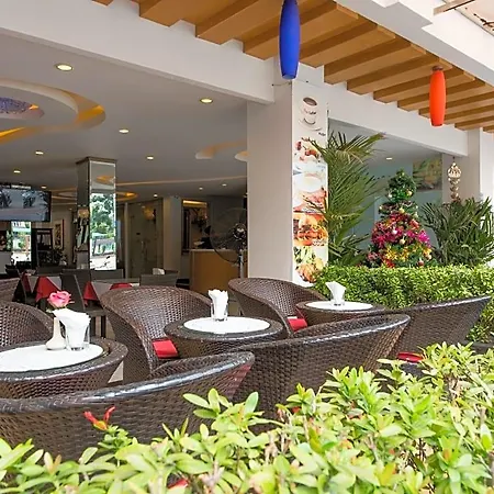 อายาเพลส โรงแรม 2*