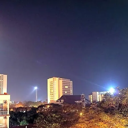 อายาเพลส 2* Pattaya