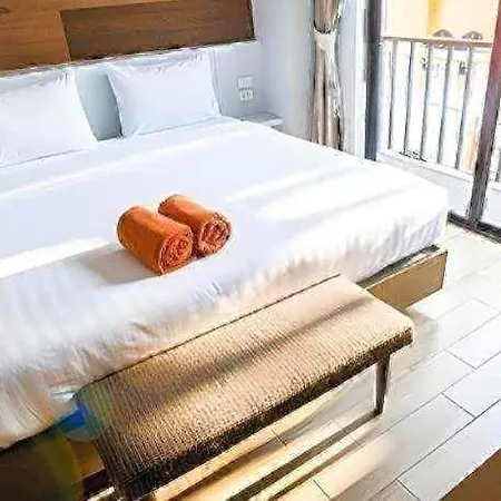 โรงแรม P72 2*