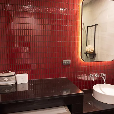Apartment Edge 2br Ocean View Luxury Rooftop Pool Location Pattaya