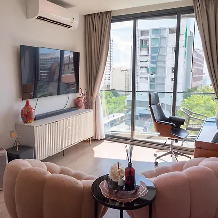 Edge 2br Ocean View Luxury Rooftop Pool Location *
