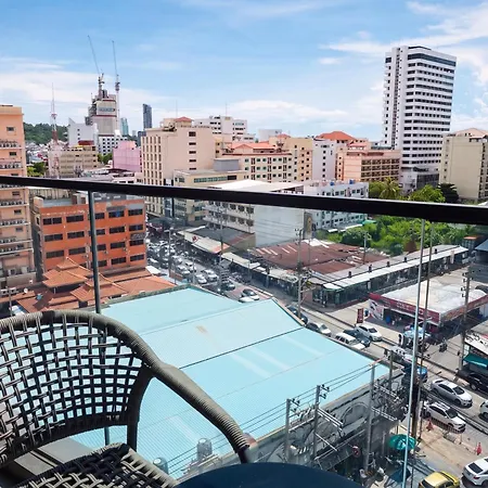 Edge 2br Ocean View Luxury Rooftop Pool Location Apartment Pattaya