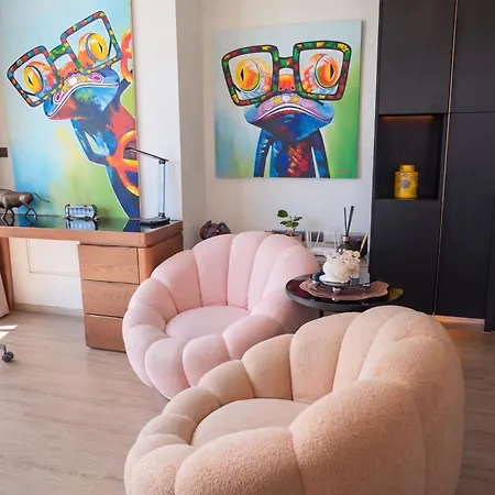 Edge 2br Ocean View Luxury Rooftop Pool Location