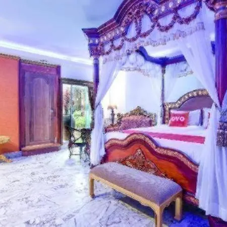 Hotel Oyo 549 Maesri 2*